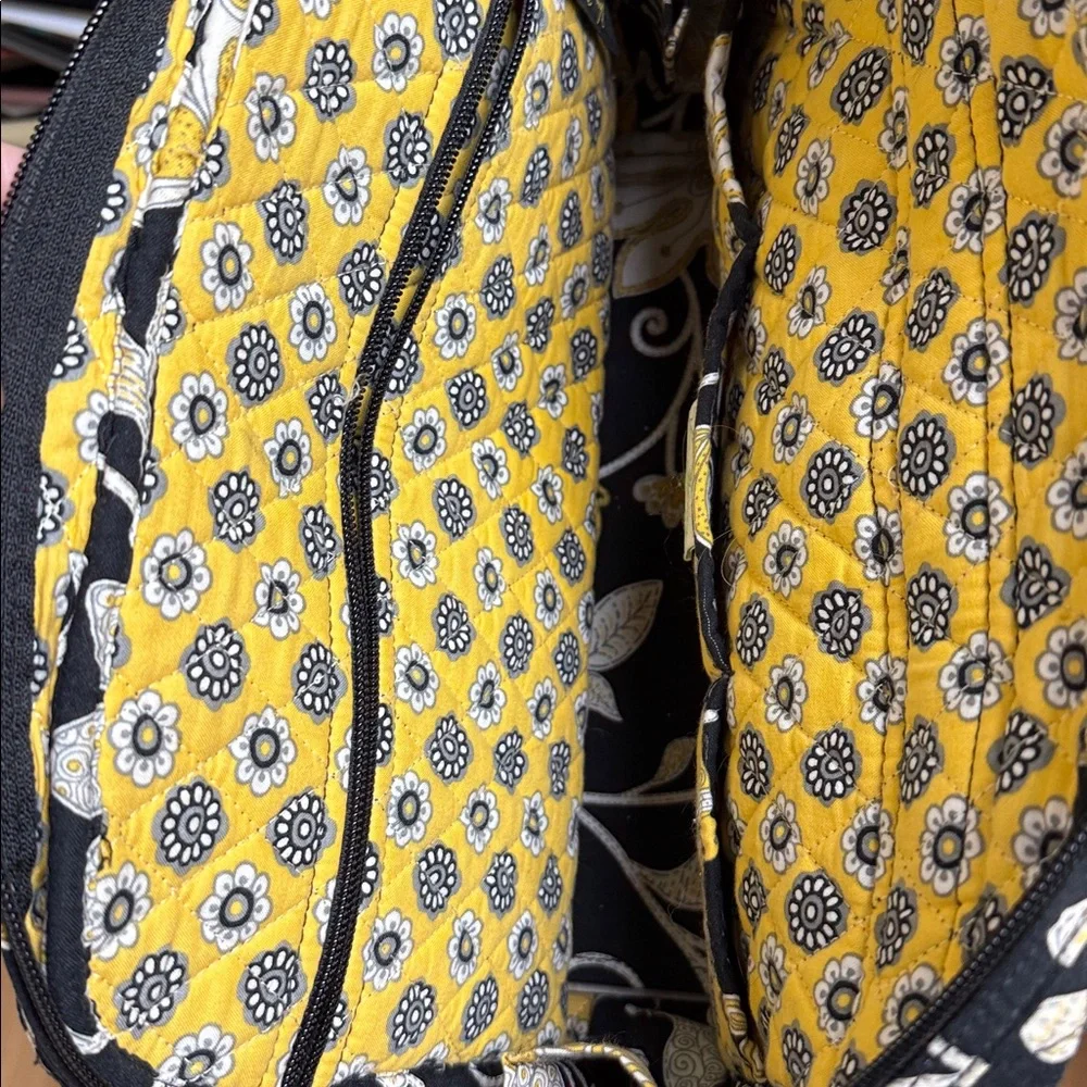 VERA BRADLEY Fabric travel make-up bag. Black, yellow, white